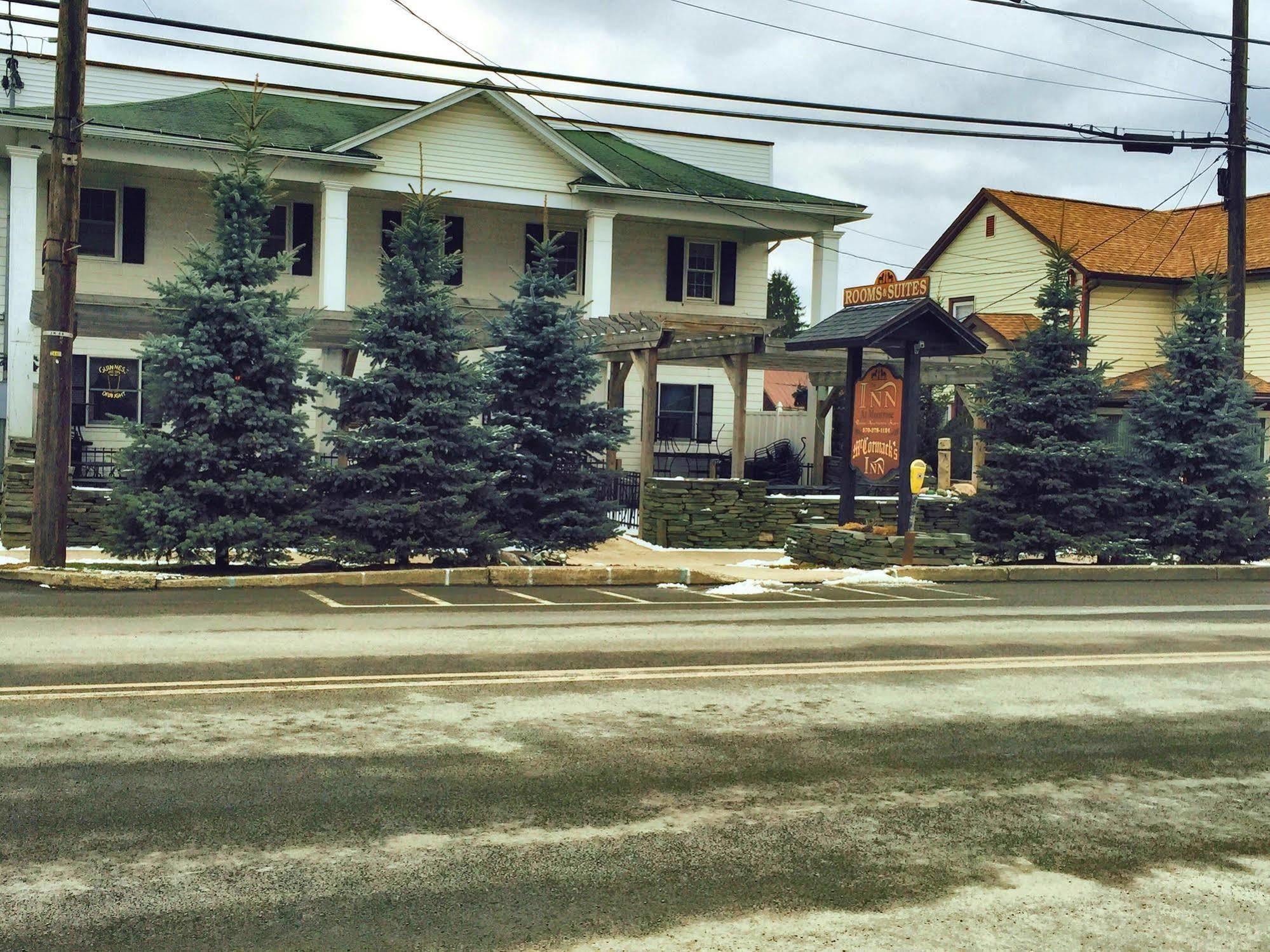 The Inn At Montrose Екстер'єр фото